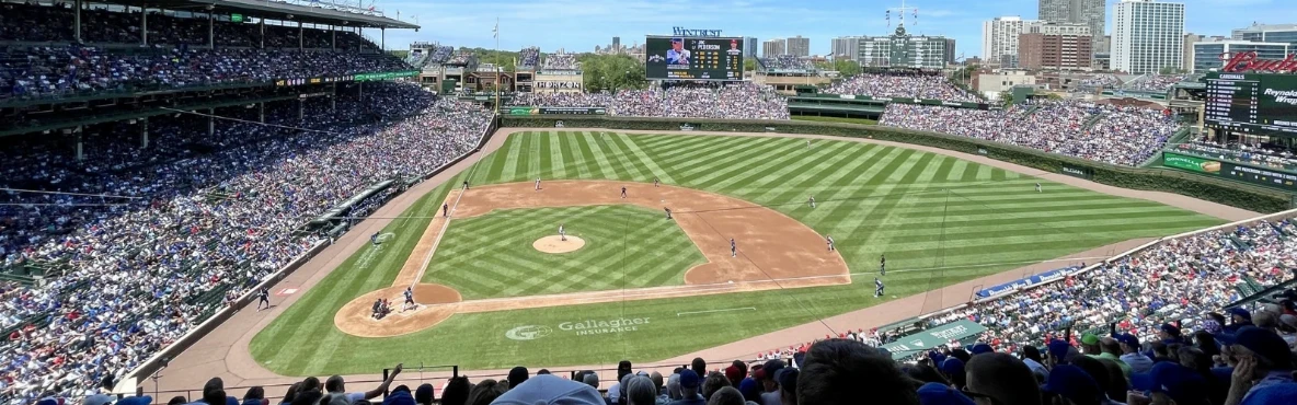 Where Comfort Meets Convenience: Top Places to Stay Near Wrigley Field