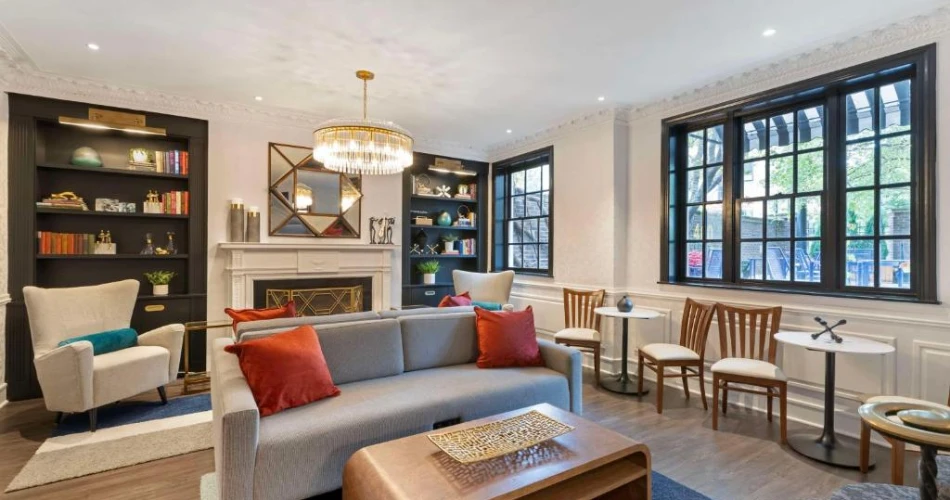 Top Best Hotels Near Wrigley Field, Chicago for an Unforgettable Stay