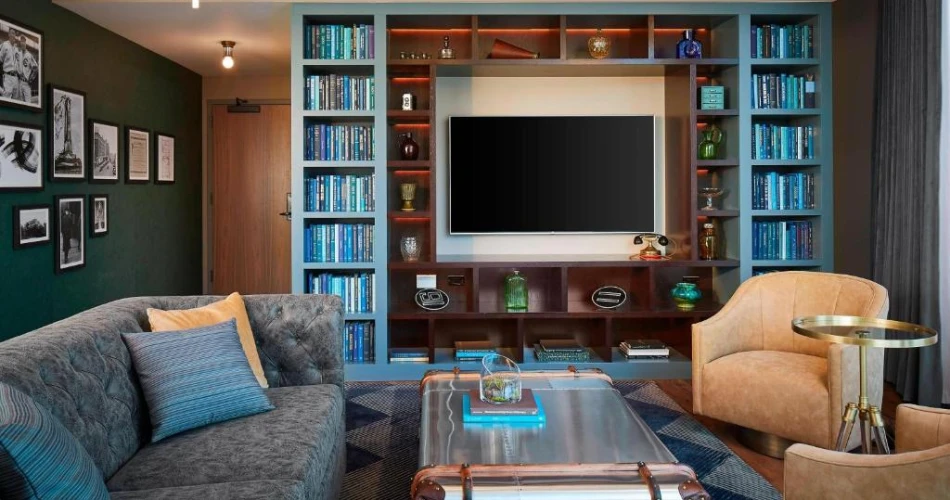 Where Comfort Meets Convenience: Top Places to Stay Near Wrigley Field