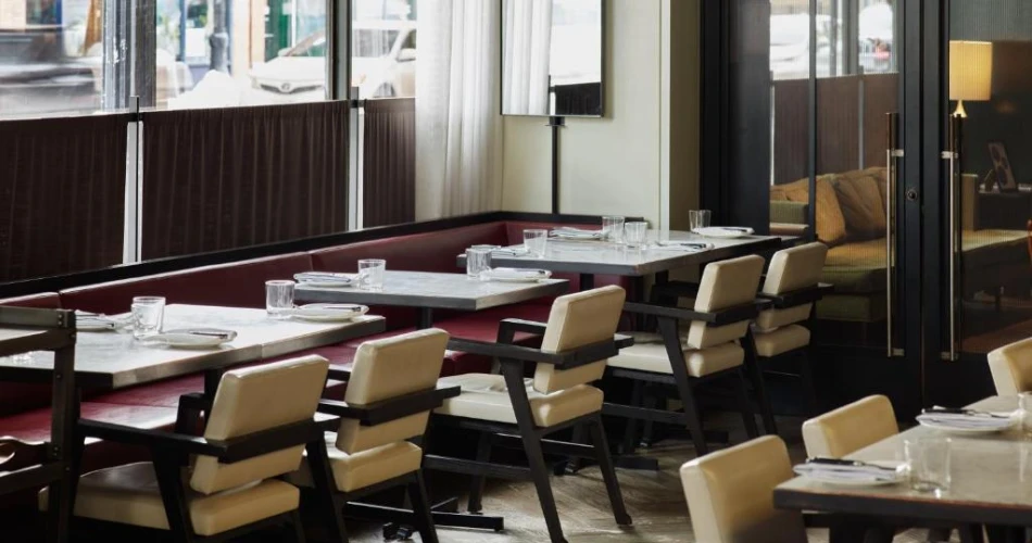 Where Comfort Meets Convenience: Top Places to Stay Near Wrigley Field