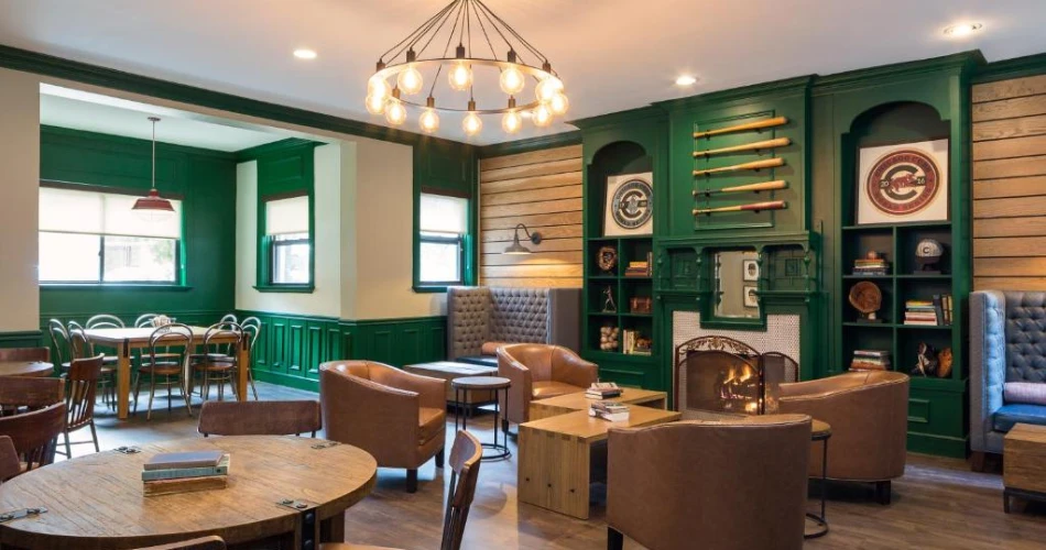 Where Comfort Meets Convenience: Top Places to Stay Near Wrigley Field
