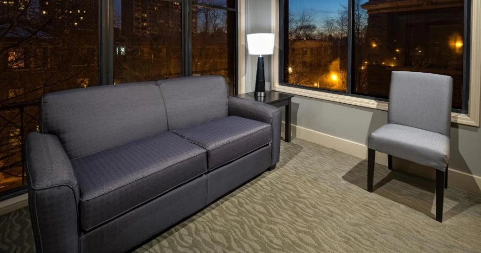 Budget-Friendly Hotels Near Wrigley Field, Chicago: Best Picks for Travelers