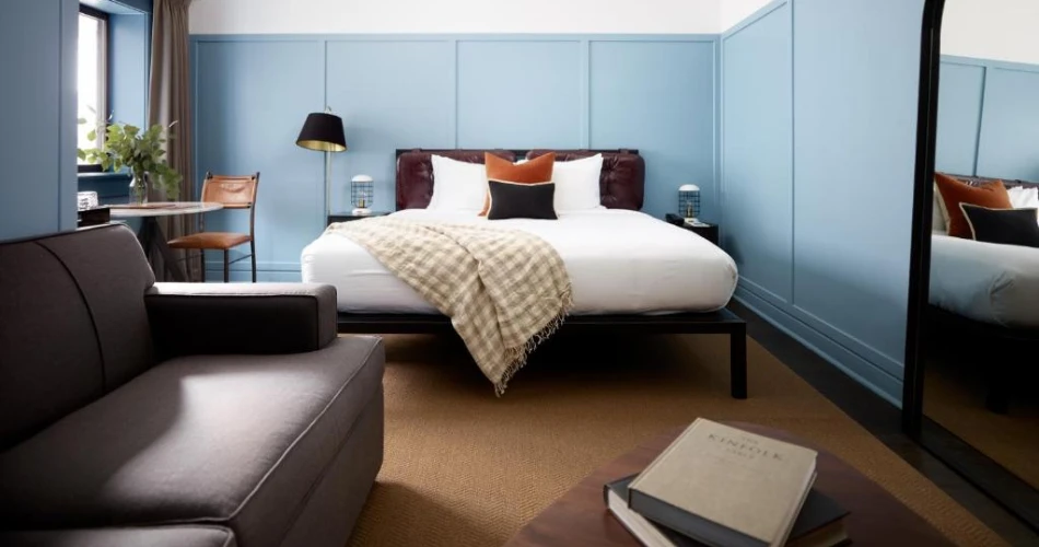 Budget-Friendly Hotels Near Wrigley Field, Chicago: Best Picks for Travelers