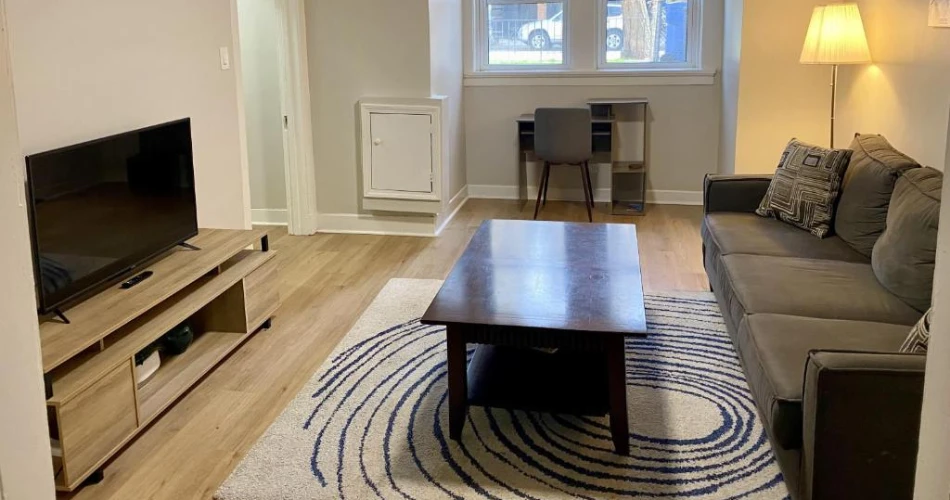 Budget-Friendly Hotels Near Wrigley Field, Chicago: Best Picks for Travelers