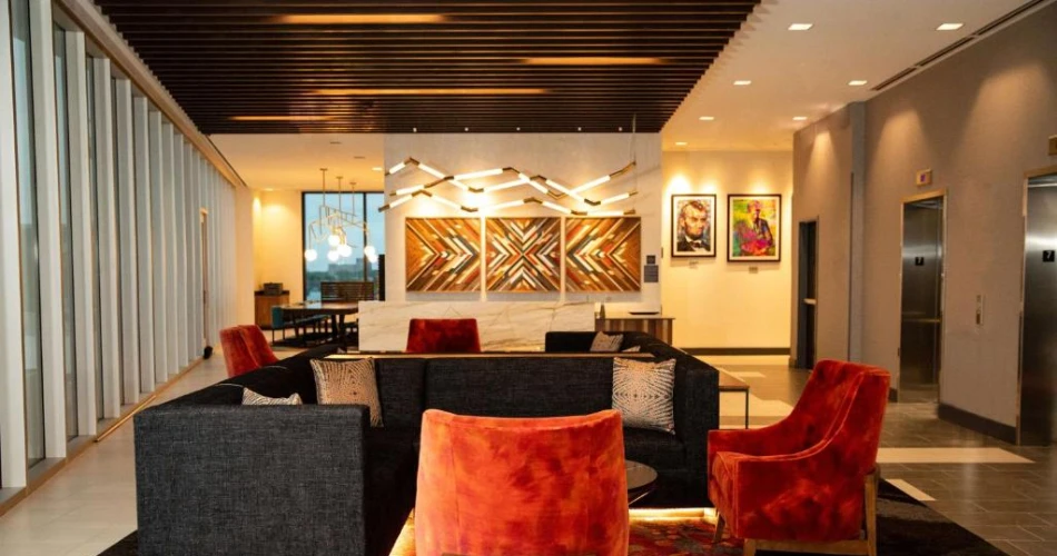 Best Hotels Close To Wrigley Field: A Complete Guide for Sports Fans and Travelers