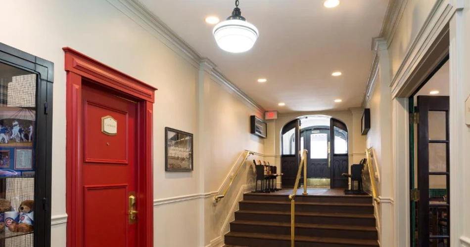 Best Hotels Close To Wrigley Field: A Complete Guide for Sports Fans and Travelers